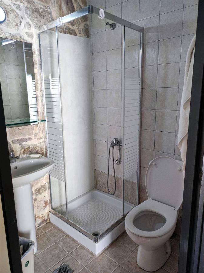 Thalassa Apartment *